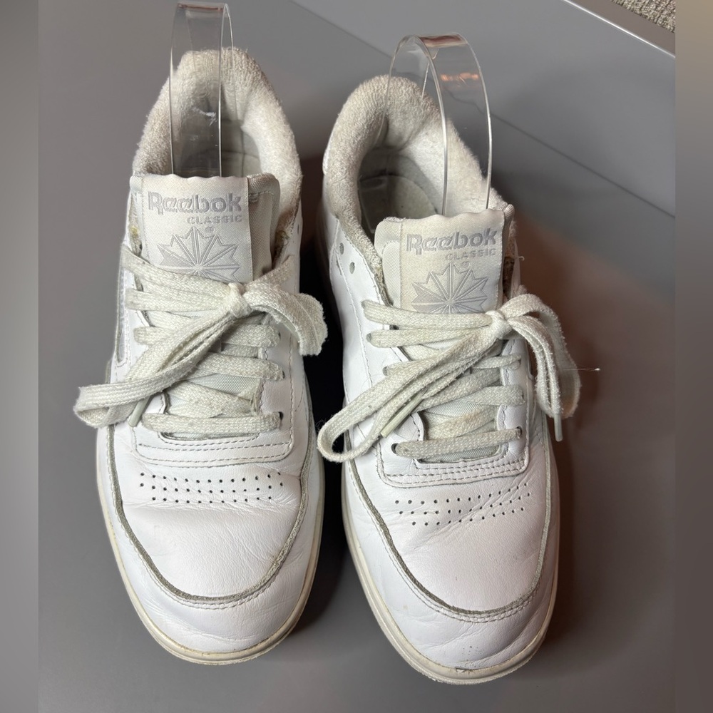 Reebok Woman’s Classic White Sneakers size 7.5